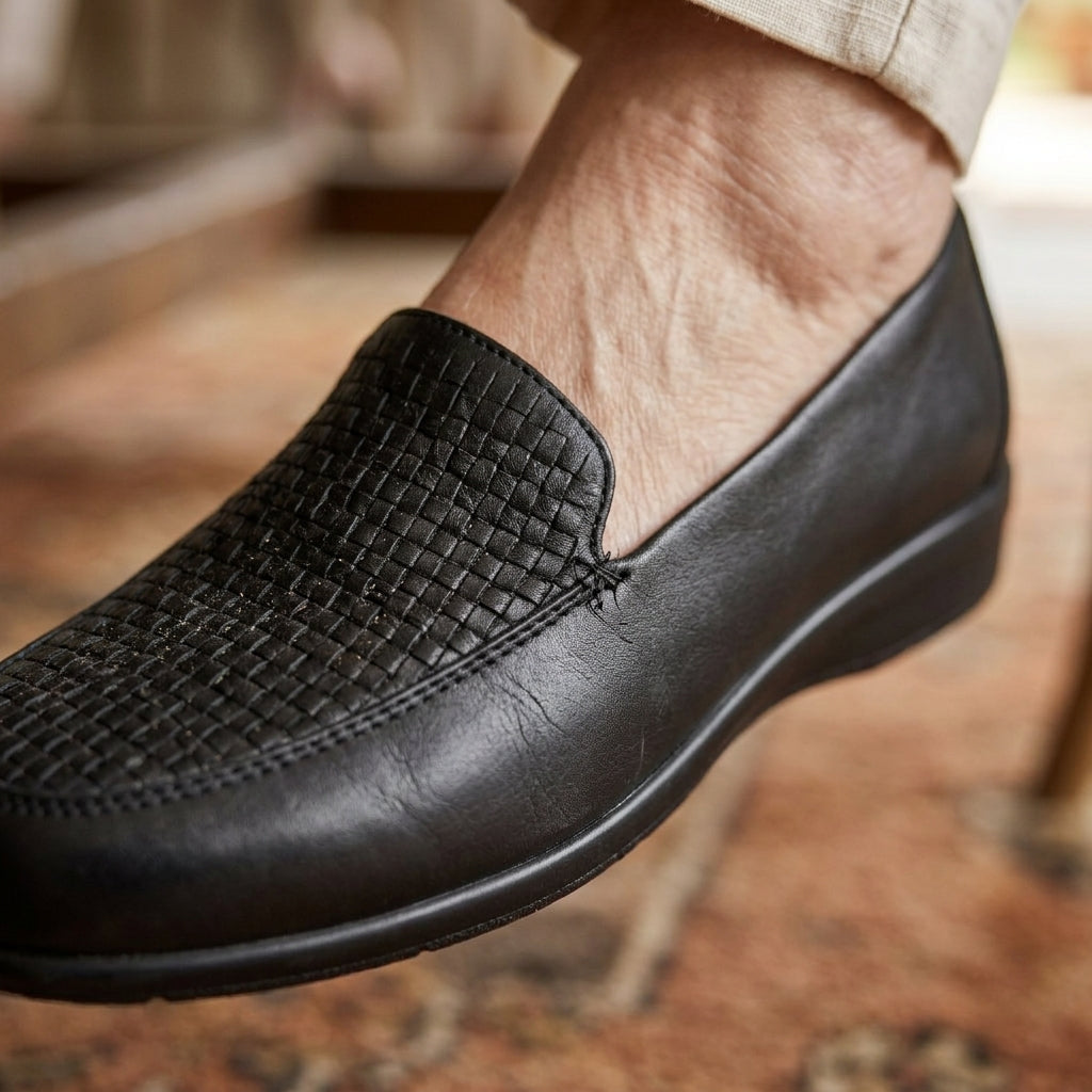 Zapato de Piel Negro de Dama 643